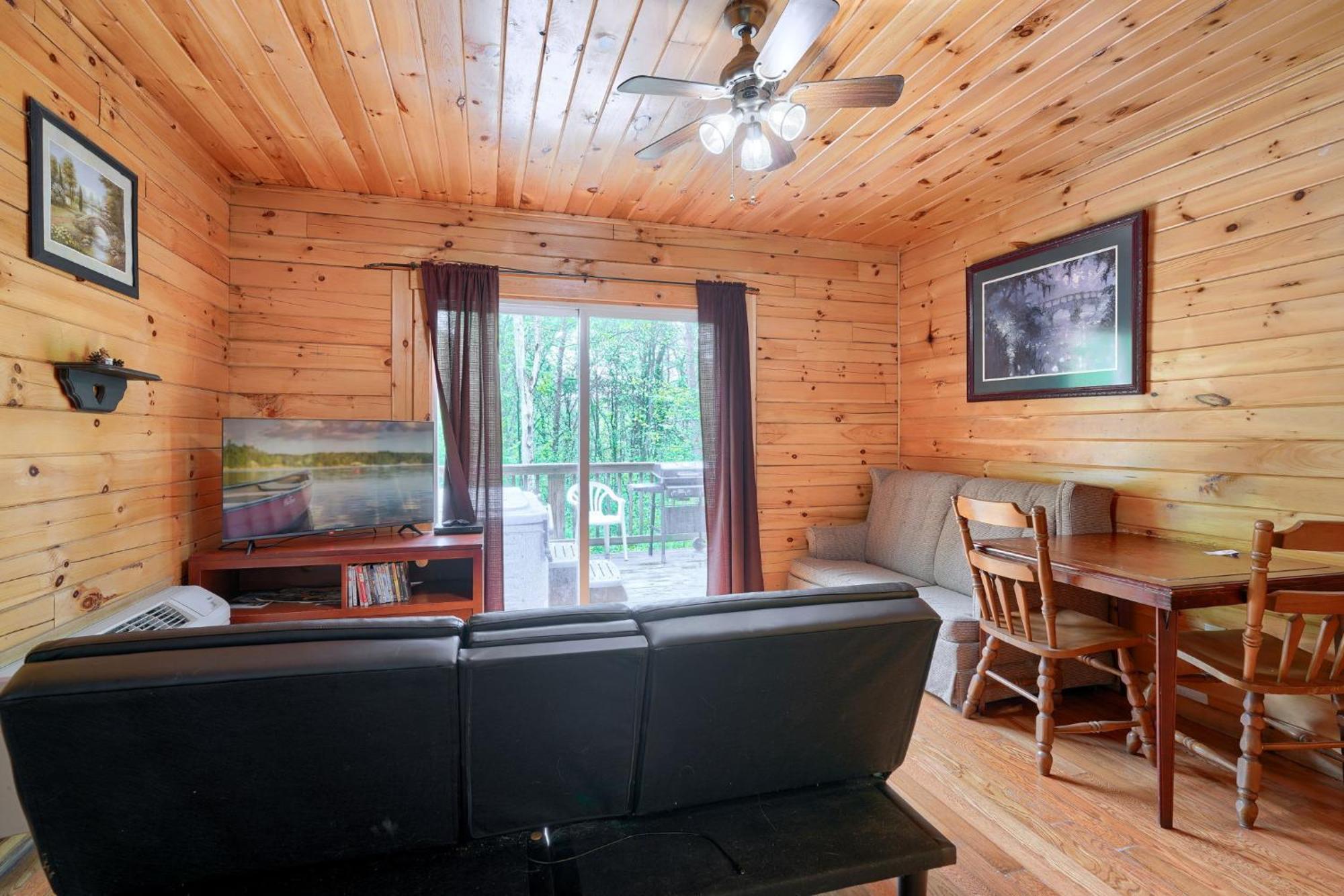 Blue Rose Cabins - Big Woody Cabin Logan Dış mekan fotoğraf